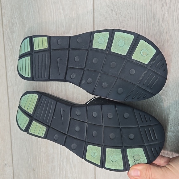 Nike Women's Comfort Footbed Black& Blue Slide Sandals Shoes Sz 9 - Picture 6 of 8